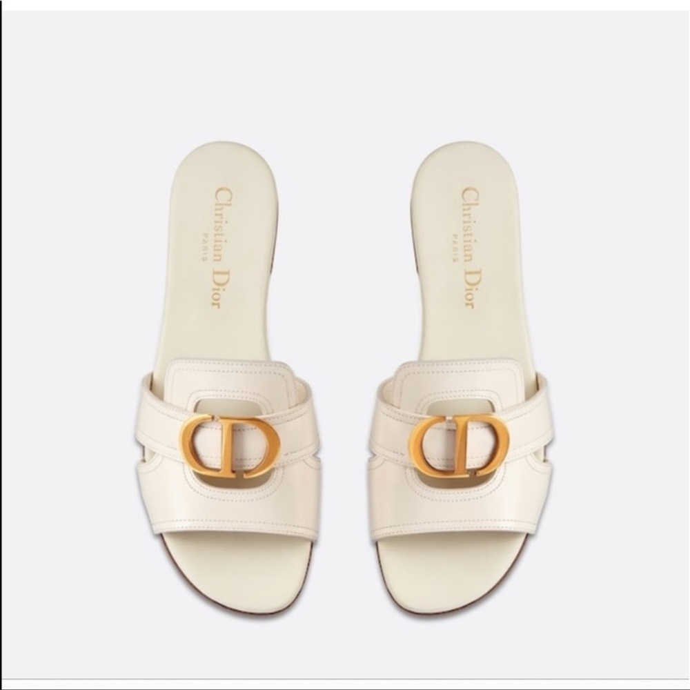 DIOR Montaigne Mule in Calfskin off white size 8.5